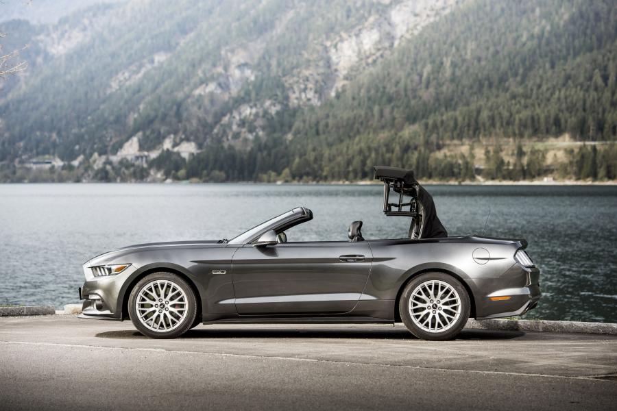  Ford Mustang GT Convertible 2015 года  (EU) (фото 12 из 32)